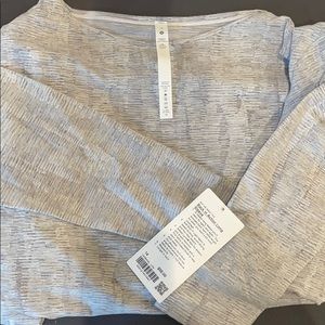 Lululemon Back in Action long sleeve
